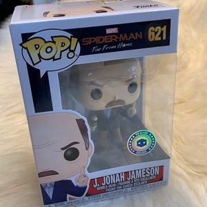 FUNKO pop 621 Jonah Jameson spiderman.   Not cc eligible